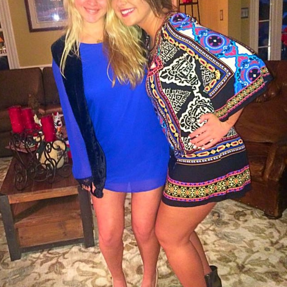 Long bell sleeved mini dress!